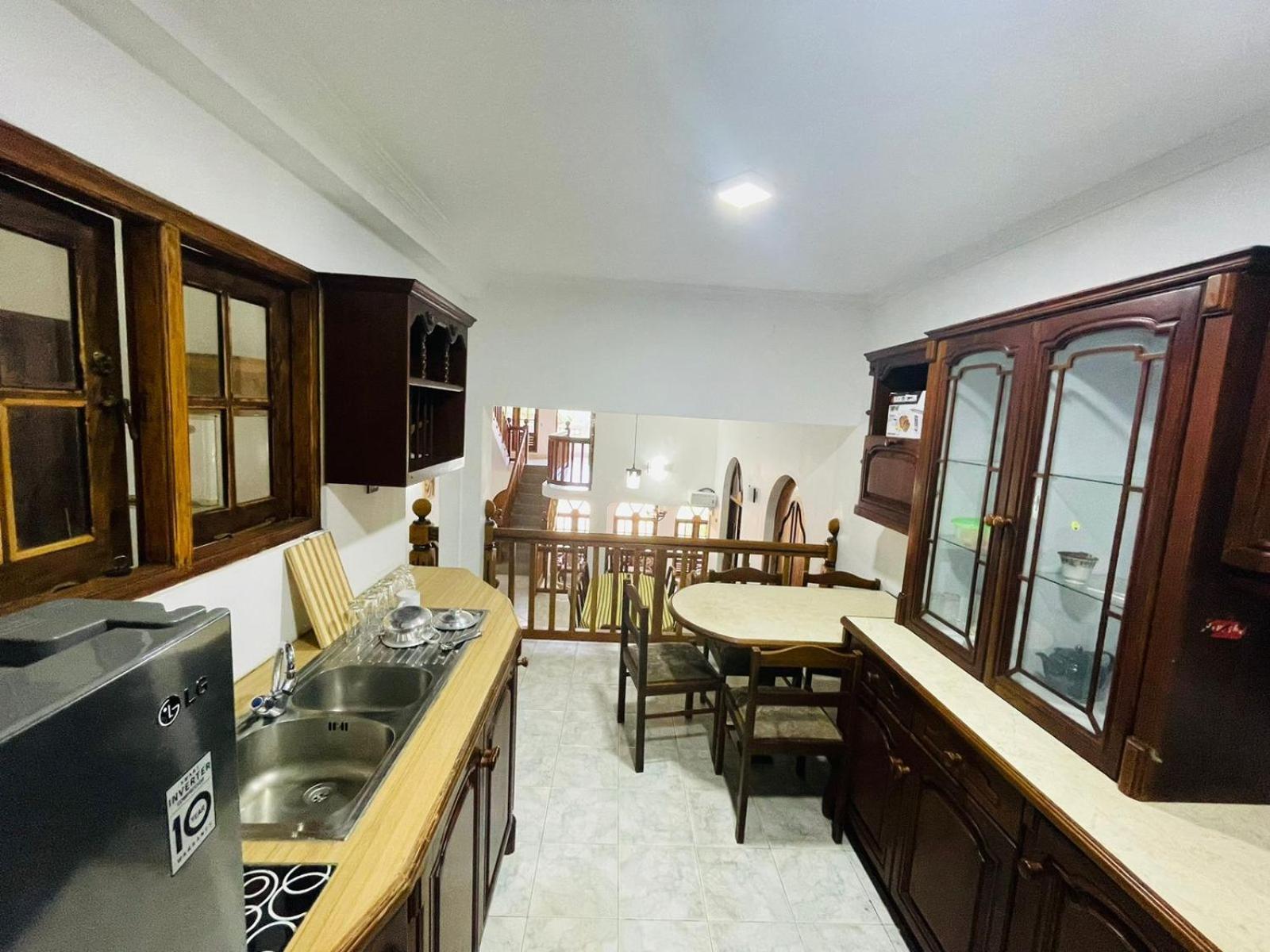 Villa Nine แคนดี้ ภายนอก รูปภาพ